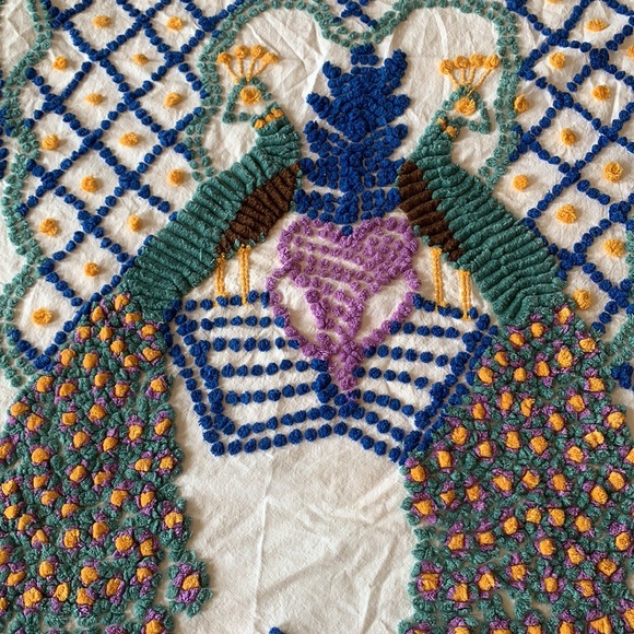 Host Fav 🎉 Vintage MCM Peacock Chenille Coverlet - Picture 10 of 10